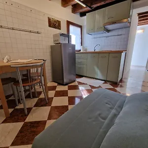 Veneziacentopercento Apartments&rooms Appartamento